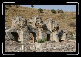 08-23-10 092 * Efes/Ephesus * 1728 x 1152 * (841KB)